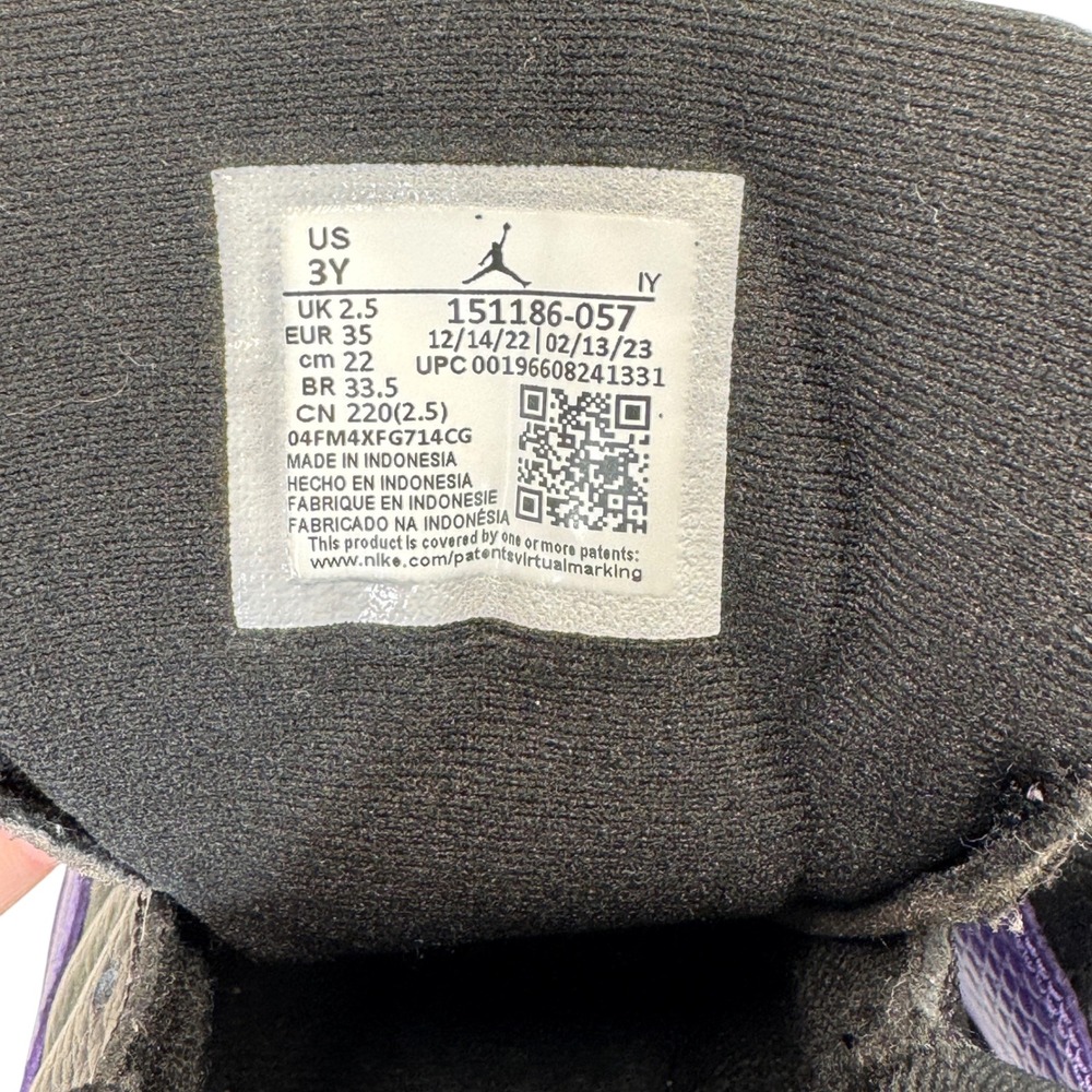 Kids Air Jordan 12 Retro Black Purple Youth‎ Size 3Y Basketball Sneakers - Picture 2 of 9